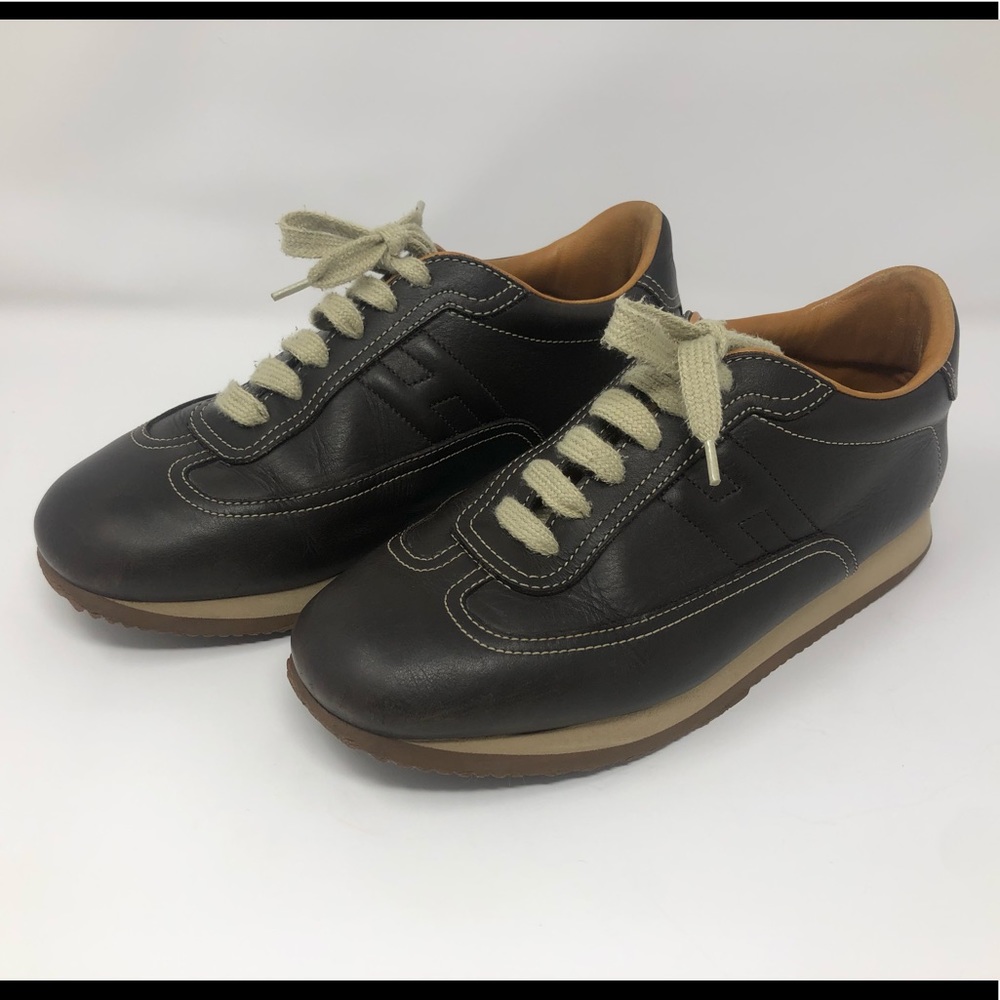 Dark brown leather Hermès sneakers. Size 39 1/2